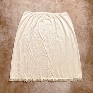 Vintage 70s L'eggs Slip Skirt Beige Lace Hem Elastic Waist Midi Coquette Retro